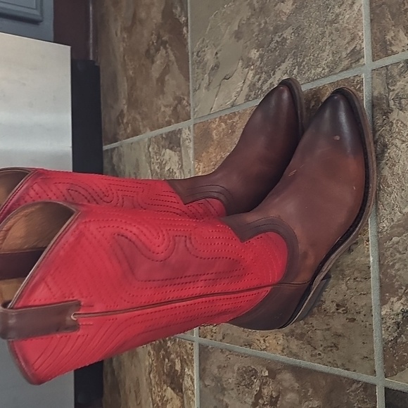 NWOT!! Frye Billy Stitch Sz. 7.5 Brown & Red Boots - Picture 4 of 6